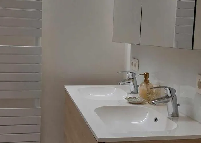 Vakantie-appartement La Regence @ *